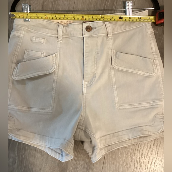 Anthropologie Pilcro Ultra High-Rise Utility Denim Shorts. Size 29. - Picture 7 of 9